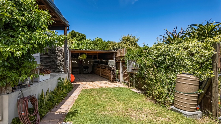 4 Bedroom Property for Sale in San Michel Western Cape